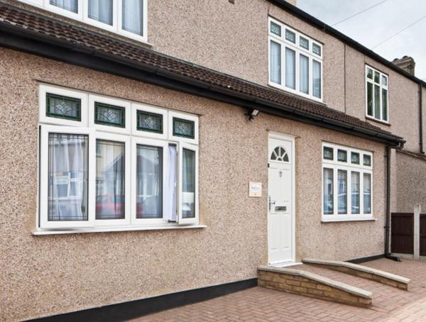 Montrose Guest House Romford Exterior foto